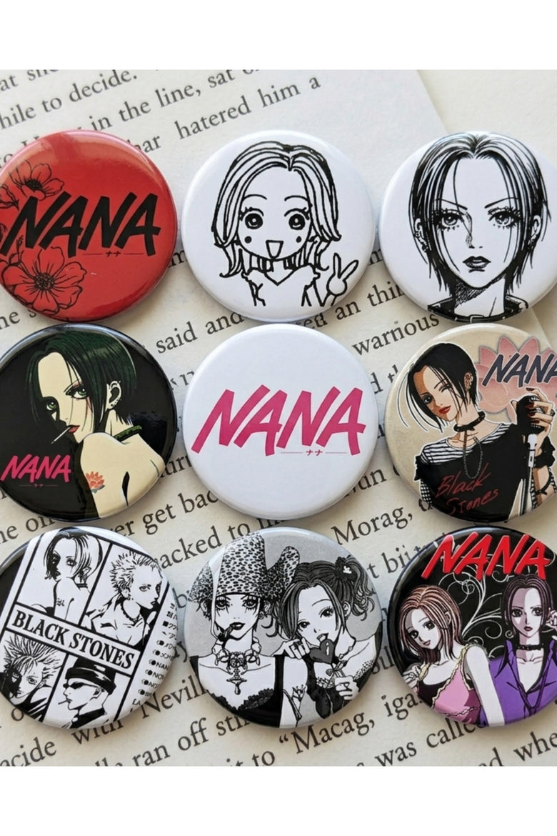Anime Nana Tasarım 9'lu Rozet 70 mm PVC Kaplı Çanta Ceket Yaka Aksesuarı