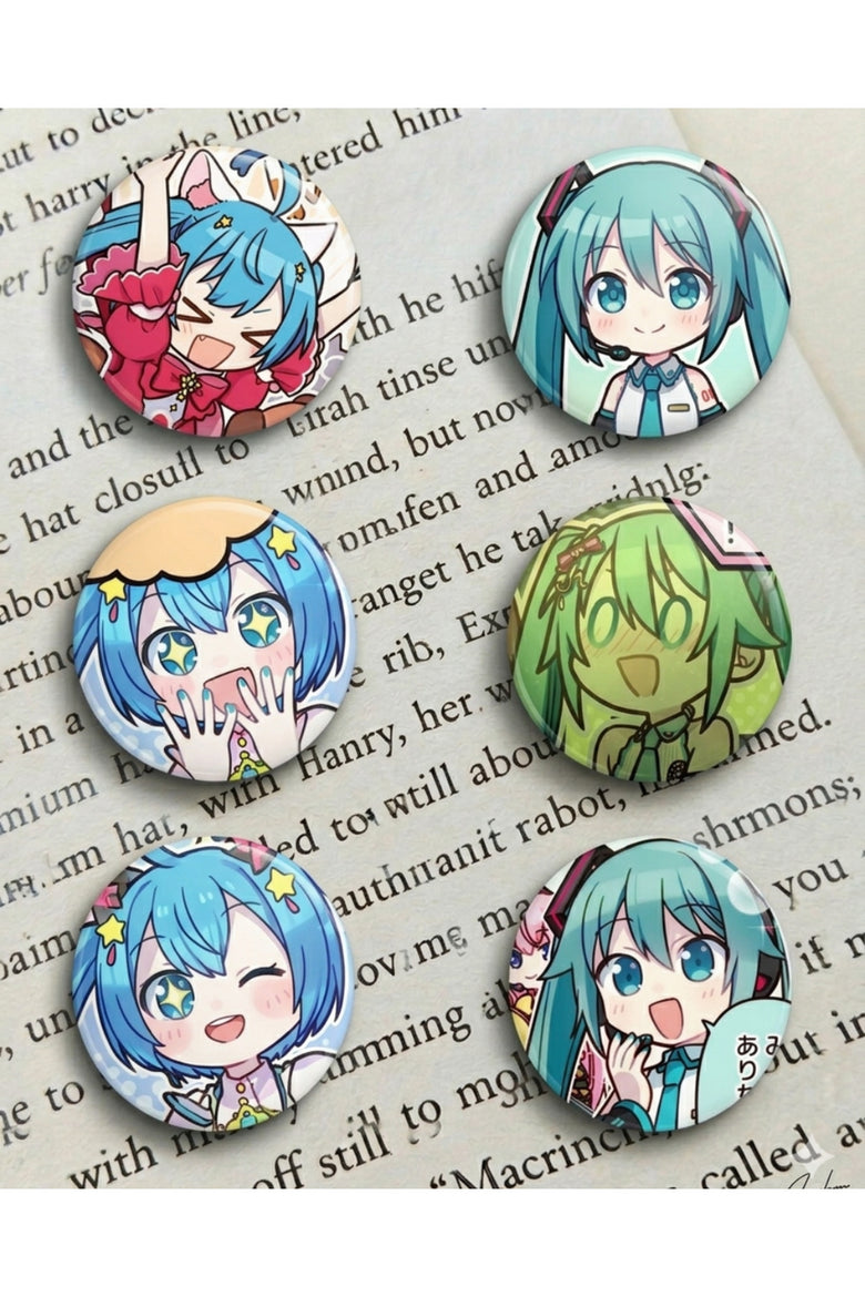 Anime Hatsune Miku Tasarım 6'lı Rozet 70 mm PVC Kaplı Çanta Ceket Yaka Aksesuarı