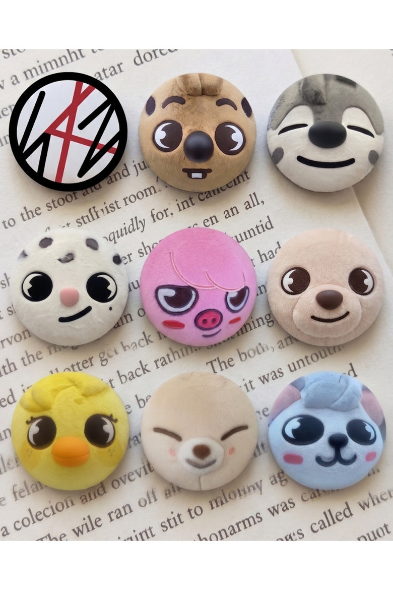 Anime SKZ Karma Stray Kids 9'lu Rozet 70 mm PVC Kaplı Çanta Ceket Yaka Aksesuarı
